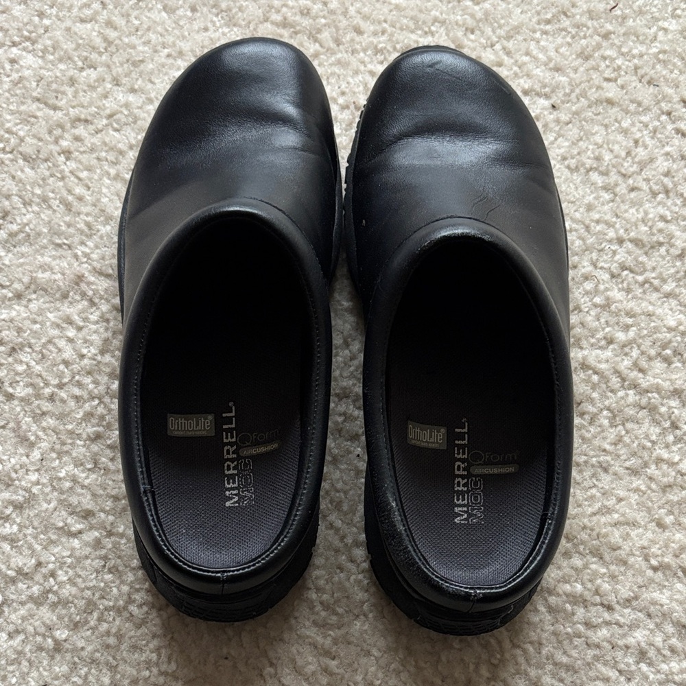 Merrell Women’s Classic Black Slip-Ons